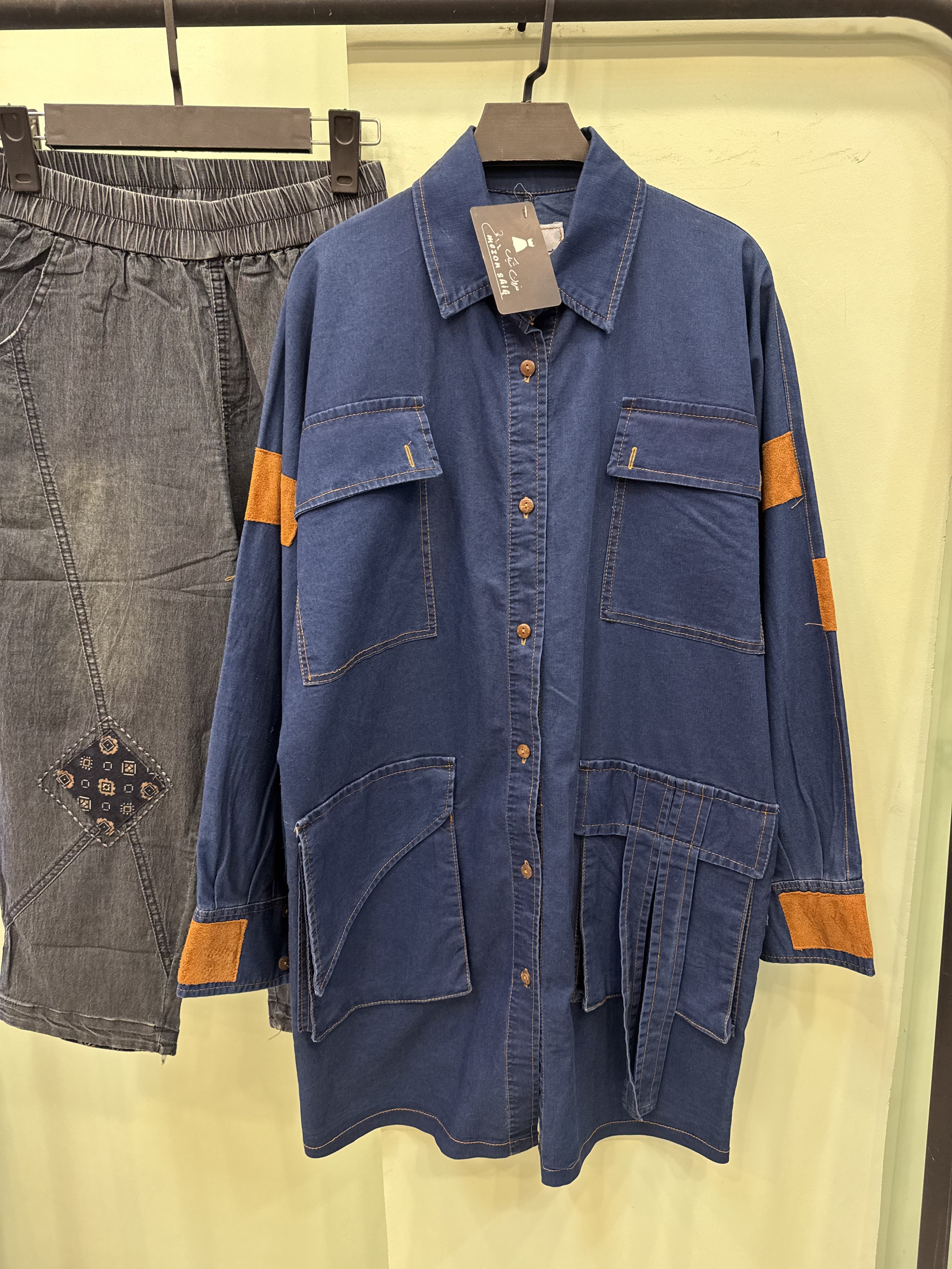 مانتو کد۷۴۲۵