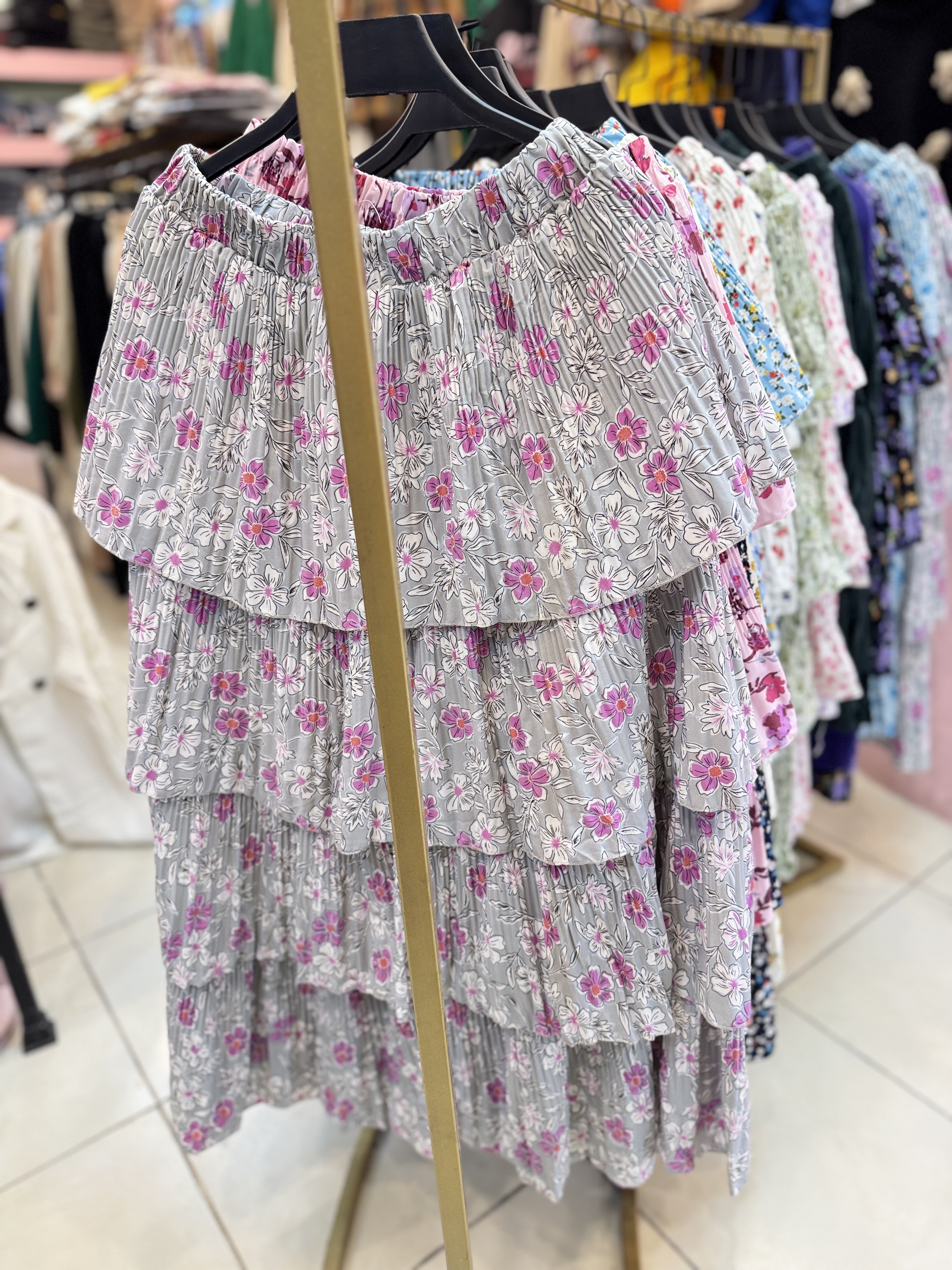 دامن ۴طبقه کد۷۴۶۴